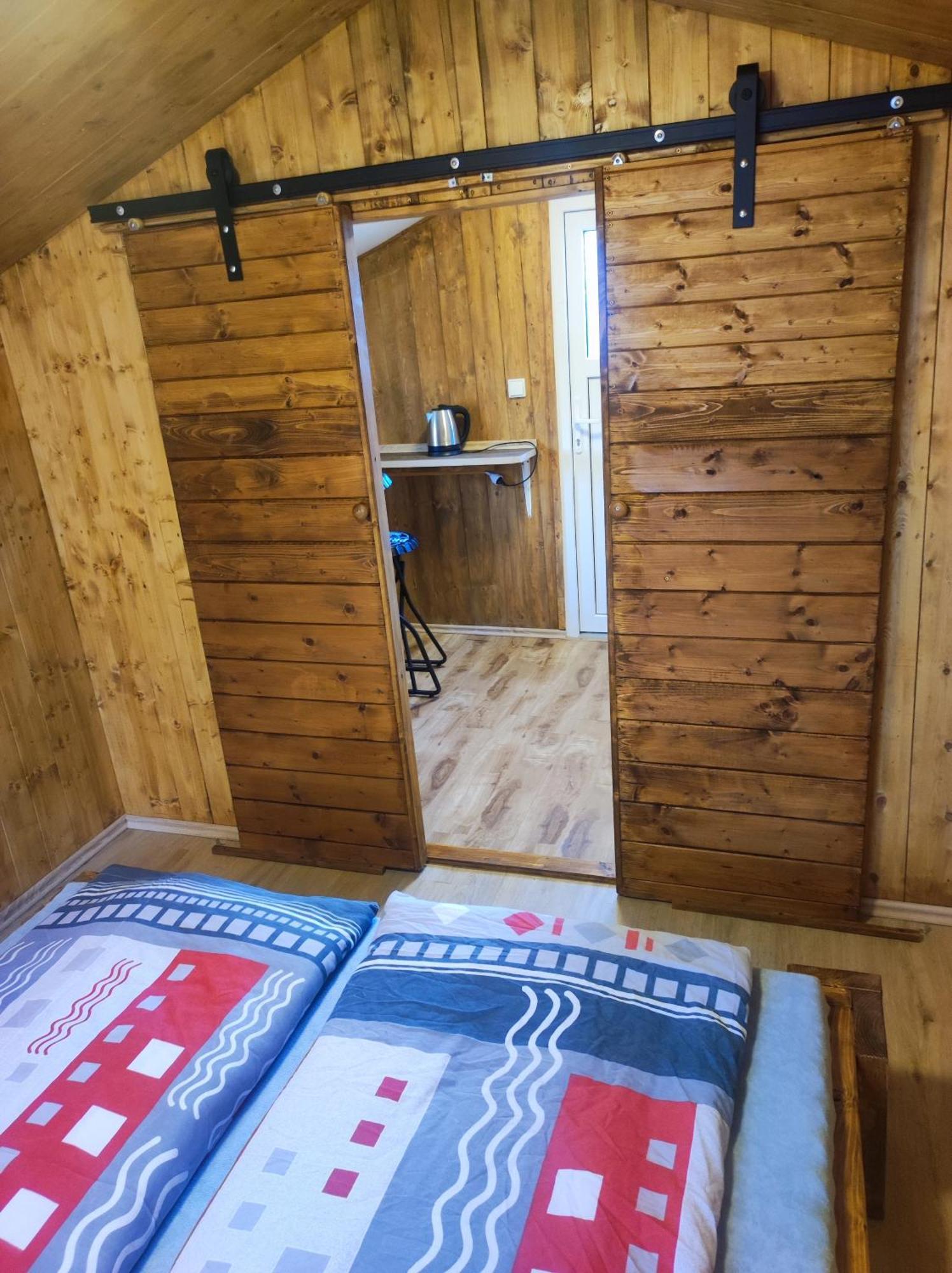 Ubytovani V Klimatizovanych Chatickach Stit Chlumec nad Cidlinou Buitenkant foto